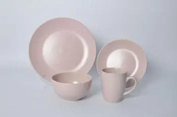 dinnerware set