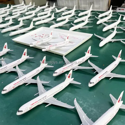 China Eastern 20CM Diecast Metal Aircraft Model - Customizable Company Event Gift