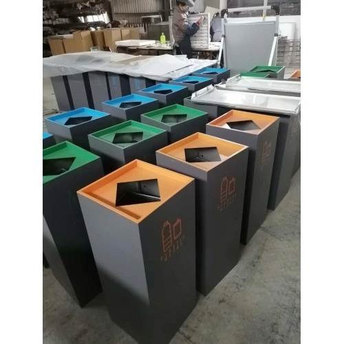 China Bote de basura de cubo de basura de pintura triple azul verde naranja  Fabricantes