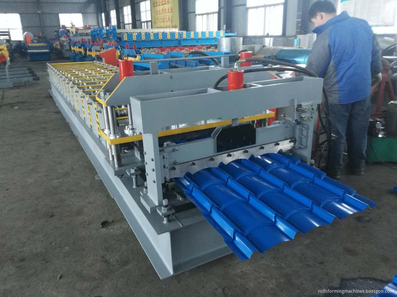 roofing roll forming machine