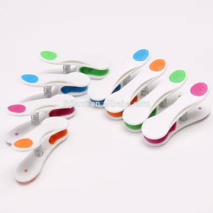 plastic clothes pegs wholesale