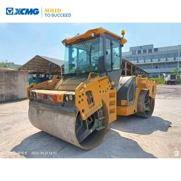 XCMG XD135TCIV سعر مدحلة الأسفلت ذات الأسطوانة المزدوجة
