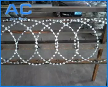 Hot Dipped Galvanized Razor Barbed Wire