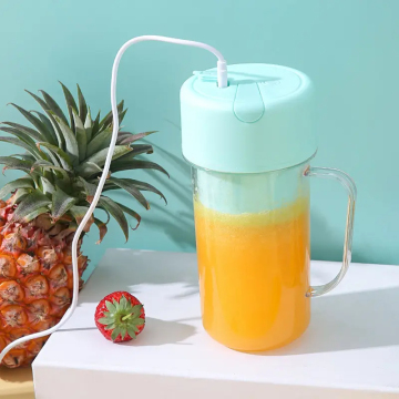 Pengisar mudah alih boleh dicas semula USB terkini untuk jus dan smoothies segar