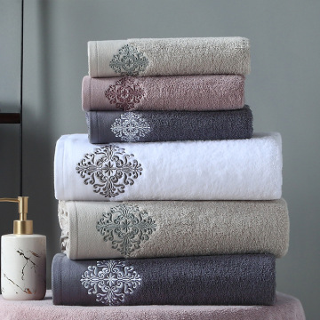 Custom Logo 5-Star Luxury Cotton Hotel Towel Set