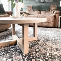Hellgrau eleganter warmer Beton Couchtisch