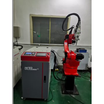 Large format laser cutting machine