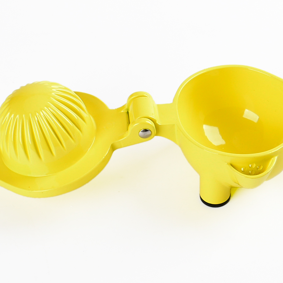 manual lemon squeezer