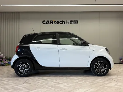 smart forfour 2018 0.9T 66kW Pioneer