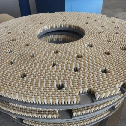 Scratch-Free Screen Polishing Disc Brush