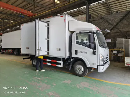 4x2 ISUZU Refrigerated Van Truck