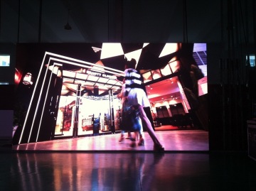 P6mm Indoor LED Video Wall with 576 Mm X 576 Mm Cabinet