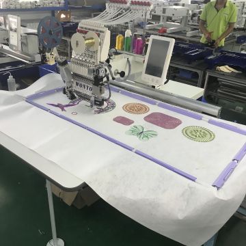 Mesin sulaman rata satu kepala digital dengan lampiran sequin dan cording: Meningkatkan projek sulaman tekstil anda