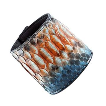 Top stylish with metal clasp for wide leather bracelet