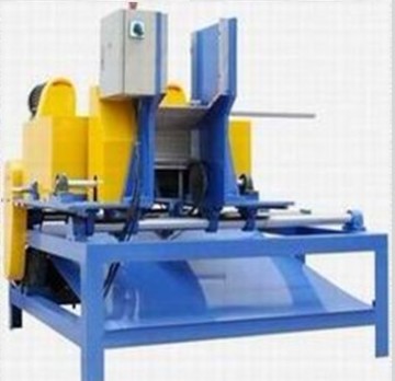 Automatic deburring machine for heating element