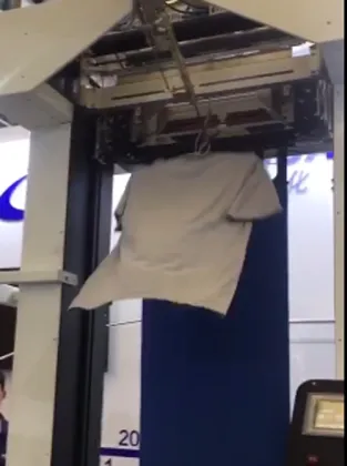 LingChuang Clothes automatic packing machinery