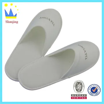 Chinese factory direct disposable nonwovens slipper hotel