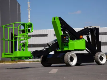 Articulating Boom Lift 12m