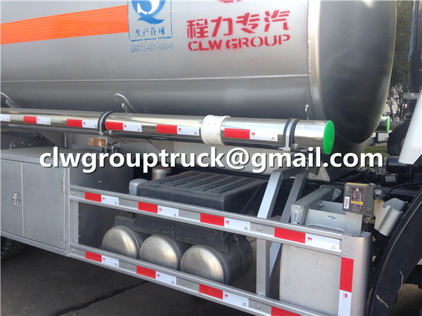 Oil Tank Truck_4062