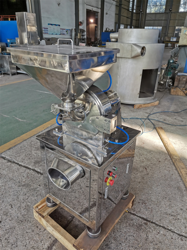 Dry black pepper powder grinding machine
