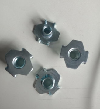 M6 Large flange The Claw ZP T-nuts