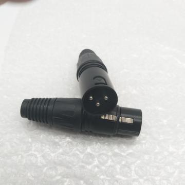 Schwarzer XLR 3-poliger Stecker mit leitfähiger Hülle