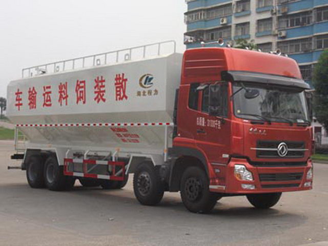 شاحنة نقل الأعلاف السائبة من شركة Dongfeng Tianlong 8X4