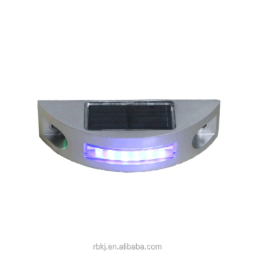 CE認証を備えた太陽電池式のアルミニウムLEDアイロードスタッド