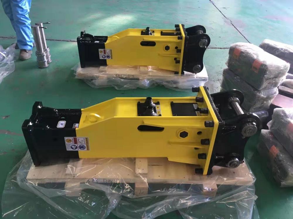 SB30 BOX TYPE HYDRAULIC BREAKER