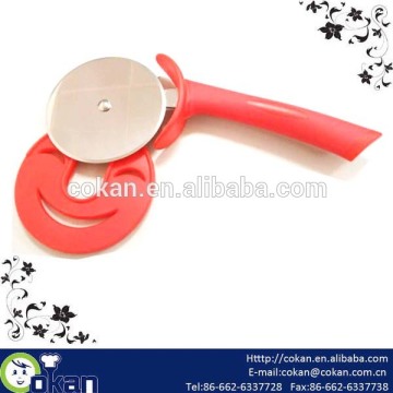 Pizza Cutter Smile Face shape New Design Pizza Cutter CK-KT540