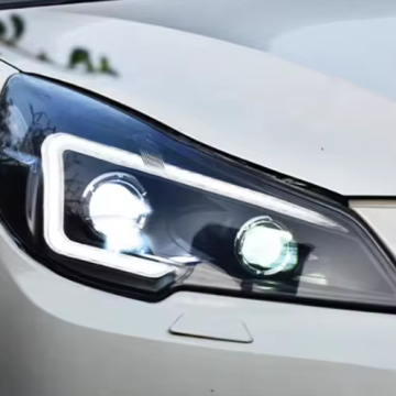 2010-2013 Subaru Outback Nouveaux phares LED à l'arrivée avec objectif projecteur
