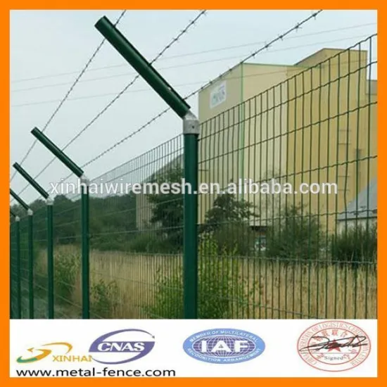 Easy install Barbed wire PVC coated euro fence(big factory)