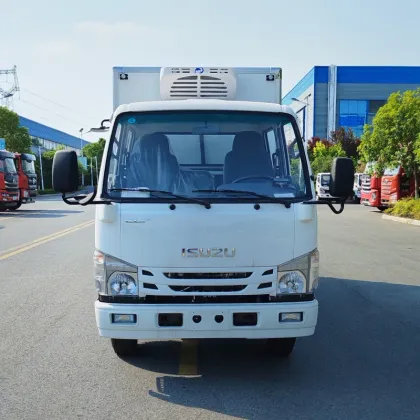 Refrigerated transport truck Refrigerated insulation truck