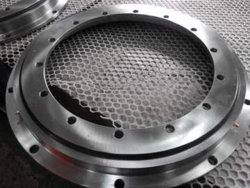 Cross RollerTurntable Bearing D5792/900
