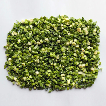 Dehydrated chives with fragrant and slightly spicy flavor