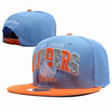 Baseball hats, made of 100% cotton, with logo embroidery