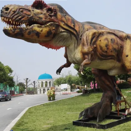 Realistic Animatronic Dinosaur T-rex