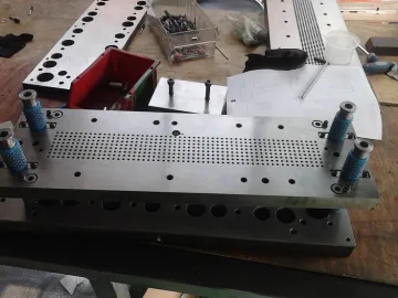 Daily injection mold factory