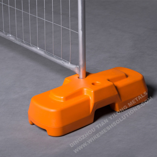 Temporary Fencing With Plastic Concrete Block