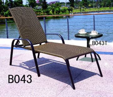 PE rattan wicker outdoor pool side fancy lounger