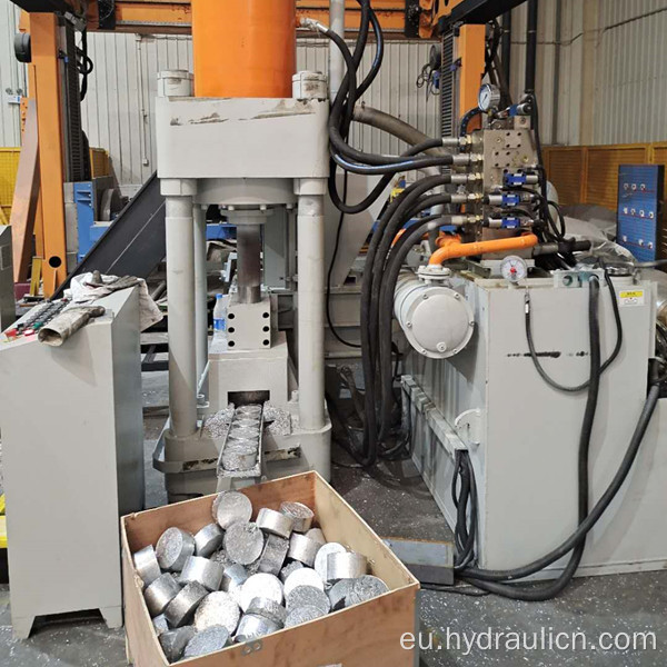 Aluminiozko txipak Txirrindulariak Briketako makina hidraulikoa