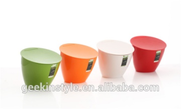 Small 4 colors plastic garbage can mini dust bin