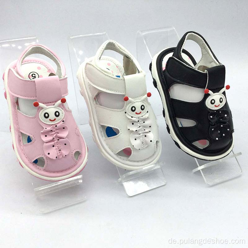 Baby-Pus-Sandalen mit Sound