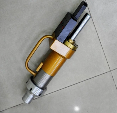 Medium pressure hydraulic welding cylinder