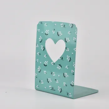 Exploring Heart-Shaped Metal Bookends: Unique Characteristics and Design Elements