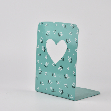 Exploring Heart-Shaped Metal Bookends: Unique Characteristics and Design Elements