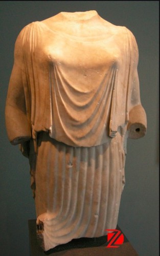 ancient indoor decoration headless woman statue