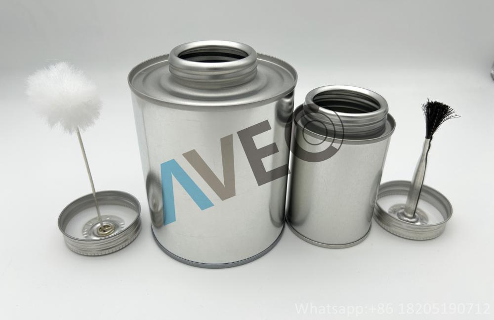 Tin can with brush for PVC glue solvent