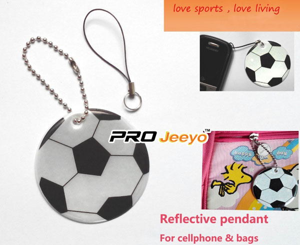 Reflective PVC Foam Leather Football White KeyChain RV-212 5