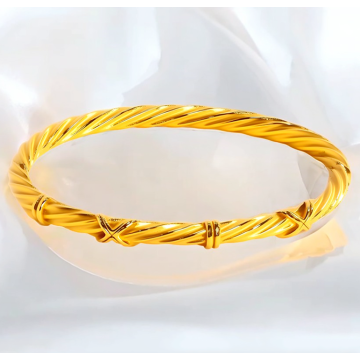 Brazalete de titanio retorcido de acero de lujo